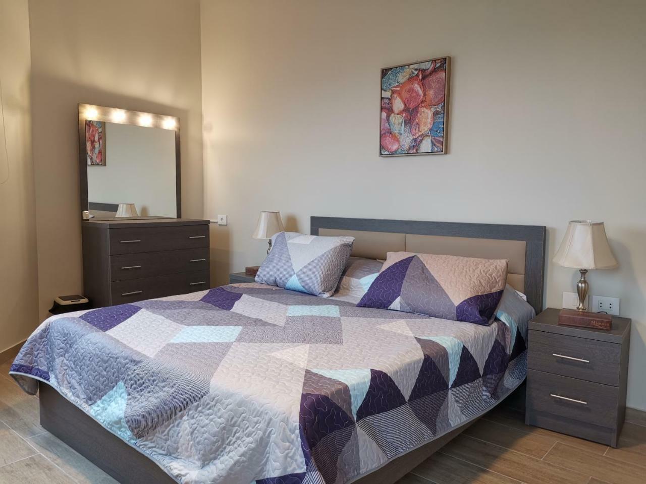 West House Apartments-Mar Mikhael Bejrút Kültér fotó