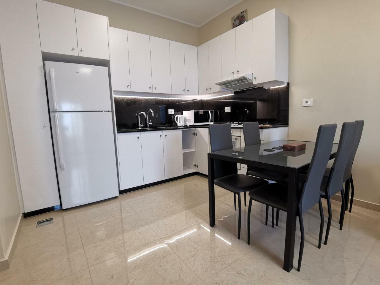 West House Apartments-Mar Mikhael Bejrút Kültér fotó